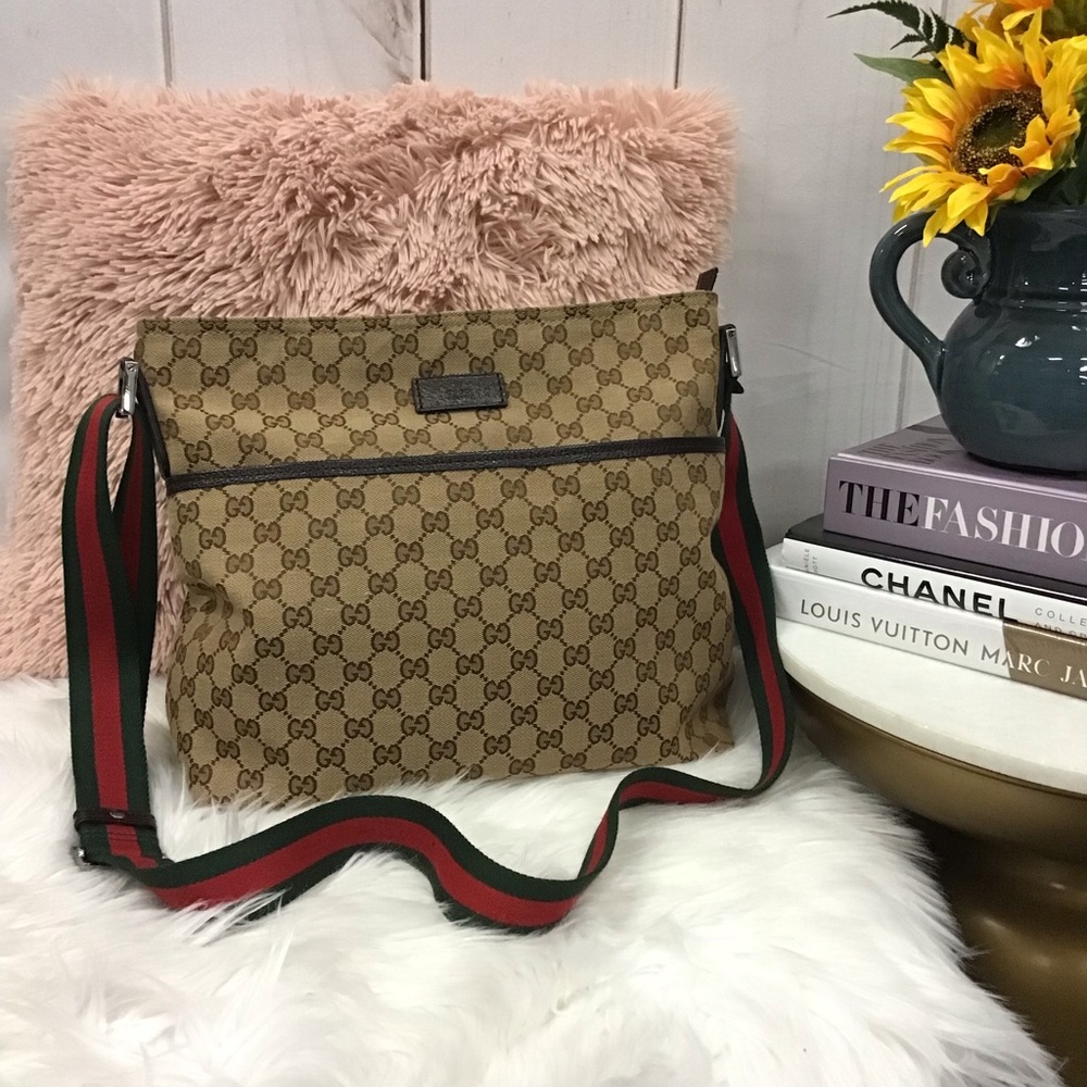 Gucci Flat Messenger Bag